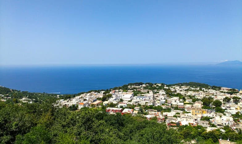 Nieproszony gość przy porodzie: Moja walka o granice w cieniu teściowej