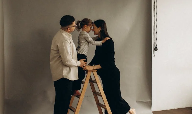 Sama na podwórku: Jak przetrwałam samotność i plotki w małym mazowieckim miasteczku