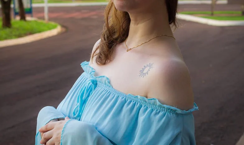 Spóźniony prezent i rodzinne zawirowania: Opowieść o późnym macierzyństwie i rozpadzie rodzinnych więzi