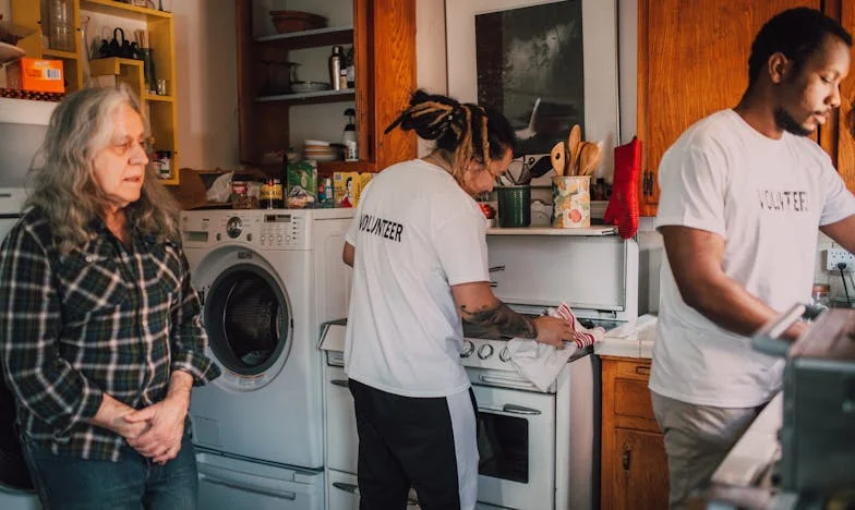 "Dlaczego mój syn i jego żona zdecydowali się na dziecko właśnie teraz?" – Historia matki, która nie potrafi pogodzić się z wyborami swojego dorosłego dziecka