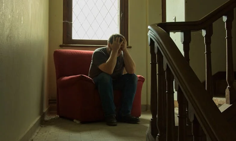 Granice ciszy: Gdy dom staje się polem bitwy