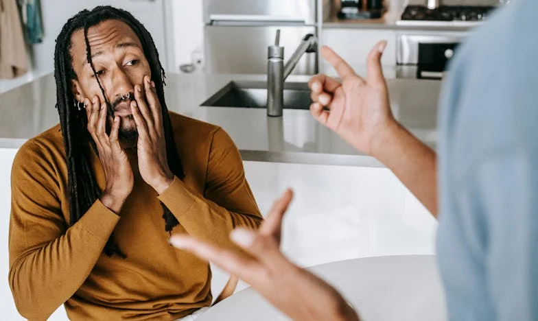 „Mateusz, będziesz miał dom. Ale proszę, zaopiekuj się swoją chorą siostrą” – historia rodzinna, która zmieniła moje życie