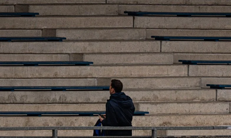 Między czterema ścianami: Życie z rodziną męża po śmierci teściowej