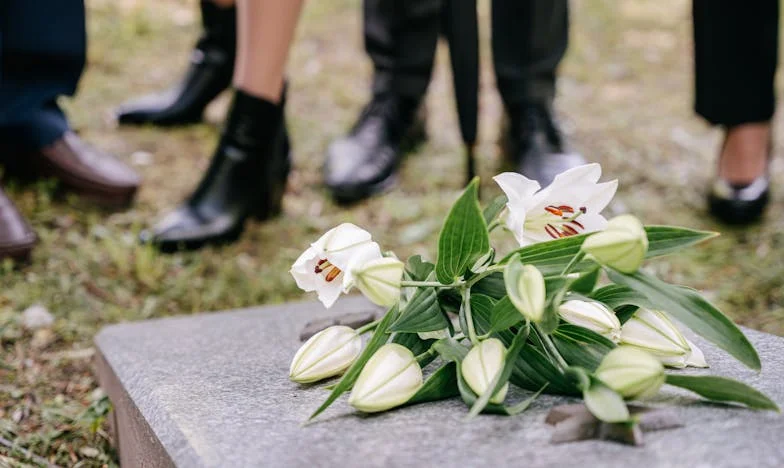 Nigdy nie wyszłam za mąż: "Podczas gdy planowaliśmy ślub, mój narzeczony i jego matka układali na nowo swoje życie"