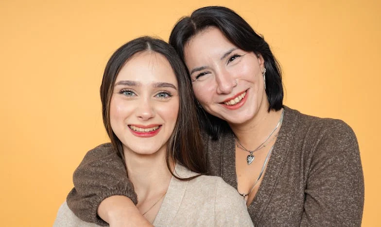 „W dniu moich 55. urodzin mąż odszedł – i patrzyłam, jak trzyma za rękę inną kobietę”