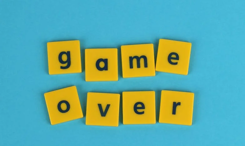 Wybrałam miłość zamiast rodziny – i zapłaciłam za to najwyższą cenę. Czy naprawdę można być szczęśliwym po siedemdziesiątce?