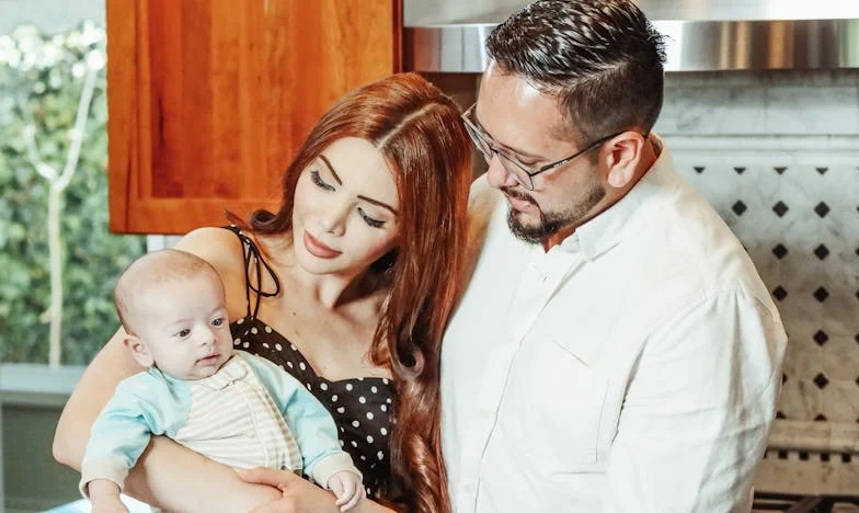 Wyrzucona z własnego życia: "Nie jesteś matką, tylko przekleństwem" – Mój upadek i walka o syna