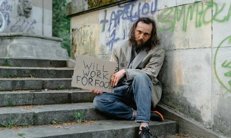 Pomóżcie! Mój brat chce pieniędzy na ślub i rozbija naszą rodzinę