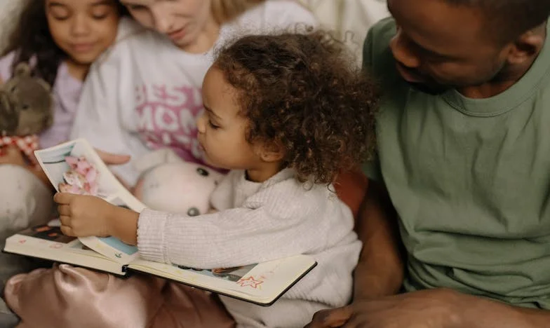 „Urodziłaś, to się rozwiedź!” – Historia polskiej matki, którą zdradziła rodzina, ale skrywała miliony
