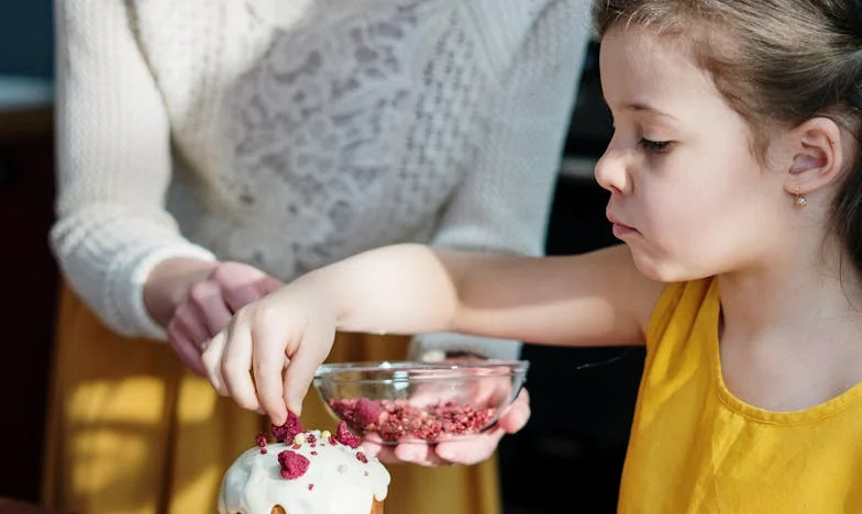 Zrezygnowałam z kariery dla rodziny. Myślałam, że nikt tego nie docenił – dopóki wnuczka nie nazwała mnie bohaterką