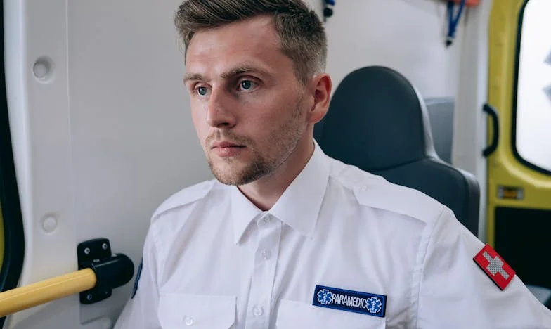 Kiedy dom przestaje być schronieniem: Moja nocna ucieczka i gorzka lekcja zaufania