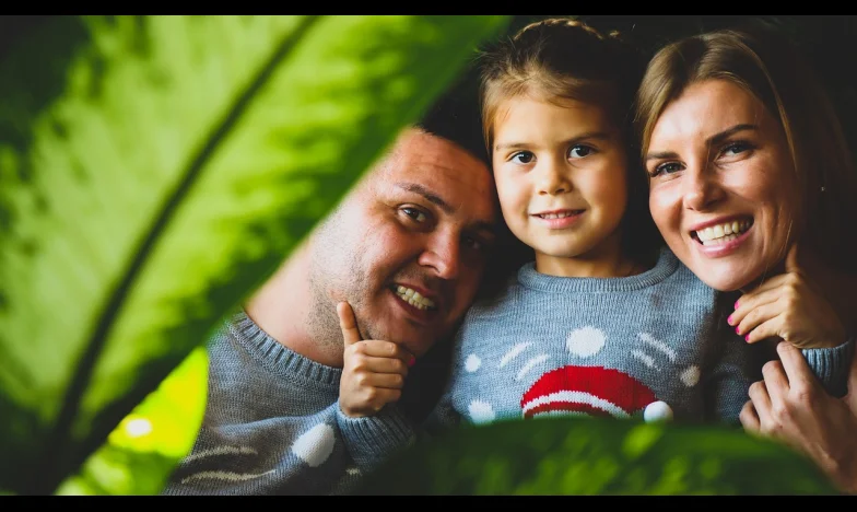 Krew nie zawsze jest gęstsza od wody: Moja opowieść o zdradzie i poszukiwaniu godności