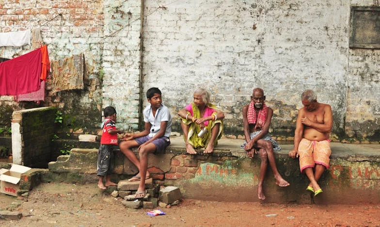 Mój mąż przyprowadził kochankę do domu, gdy nasza córka walczyła o życie w szpitalu – a moja mama nie chciała mnie wysłuchać