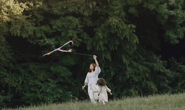 Nie mogłam powiedzieć teściowej prawdy o bezpłodności męża – Moje życie z maminsynkiem w polskiej rodzinie