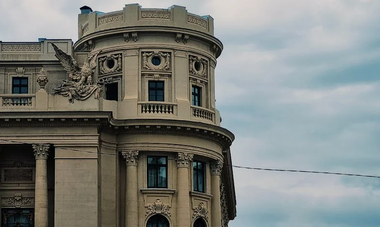 Cień nad Wisłą: Historia Marty