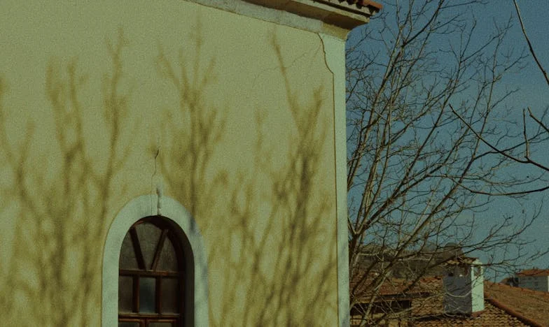 Cisza między nami: Historia matki, która musiała pozwolić odejść