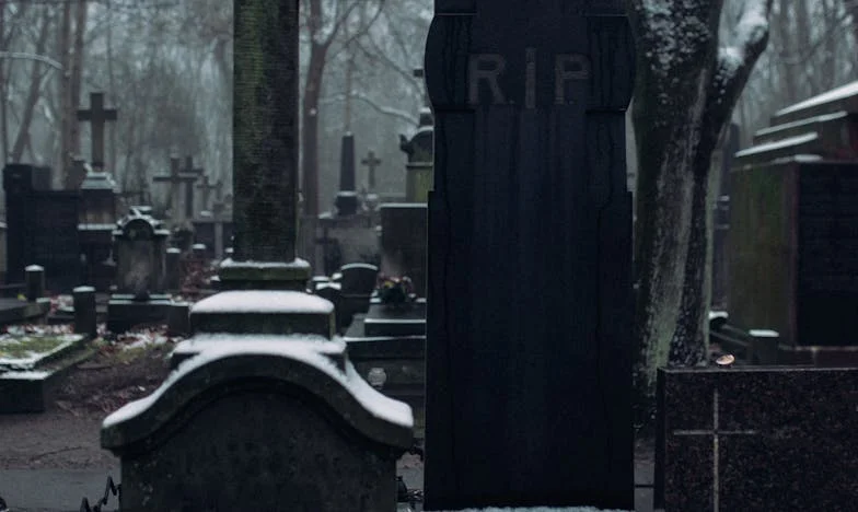 Cisza niedzielnych obiadów: Kiedy rodzina rozpada się przy stole