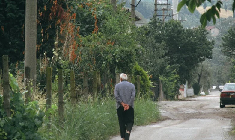 Kupiłam dom dla teściowej, a teraz szwagierka chce go zabrać – gdzie kończy się pomoc, a zaczyna wykorzystywanie?