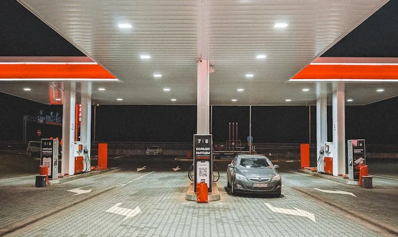 „Przyjeżdżacie i zabieracie ziemniaki w workach, a ja zostaję sama” — wróciłam do domu i zobaczyłam, że mama już nie udaje, że wszystko jest w porządku