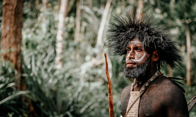 “Je Oogst Wat Je Zaait”: Mijn Leven Tussen Stilte en Storm
