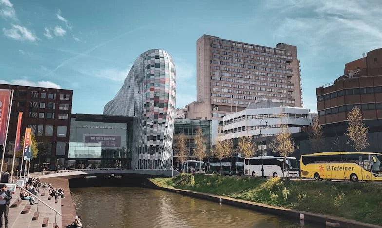 De prijs van een appel: Een Nederlandse oma over liefde, offers en familie