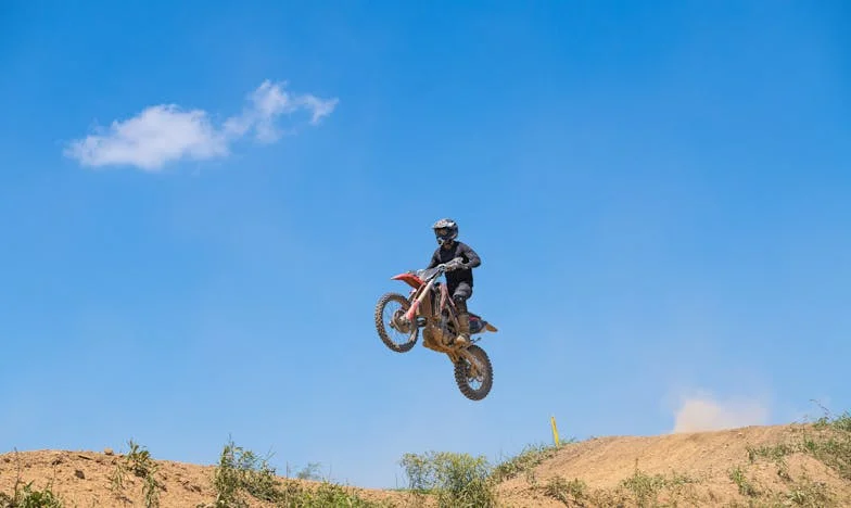 De Onzichtbare Scheuren in Mijn Gezin: Een Moeder in Ballingschap