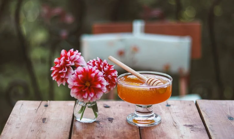 De Stilte van de Maas: Een Rotterdamse Eenzaamheid