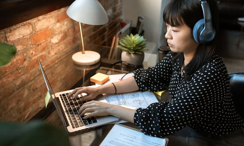 Familiebanden op het Spel: 'Bij Mama Inwonen is Geen Optie Meer'