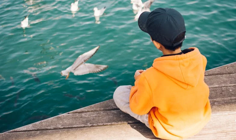 Vijftien Minuten Alleen: Het Verhaal van een Grootmoeder, een Baby en een Moeder