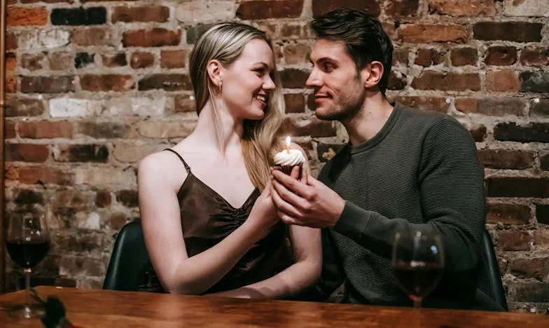 Ben ik echt een last voor hen? Mijn strijd om erbij te horen na mijn pensioen