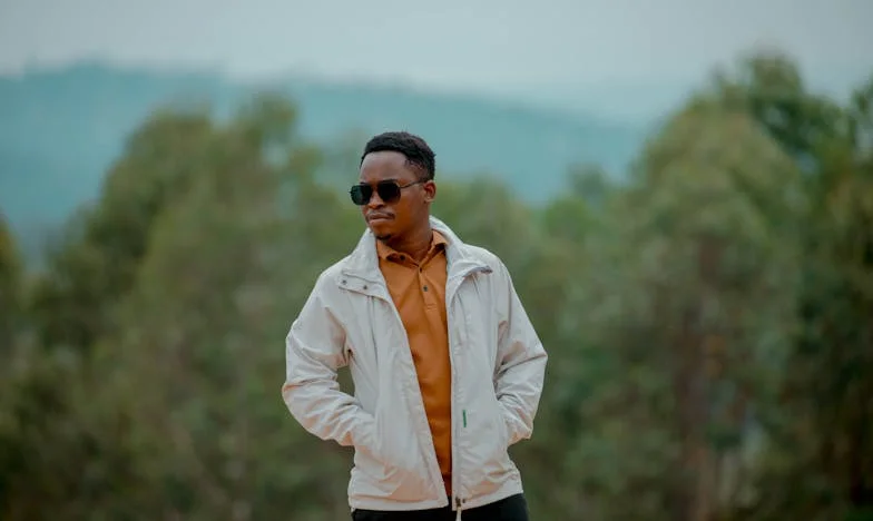 Het Onverwachte Wonder van Marieke en Bas: Een Geheime Reis naar Geluk