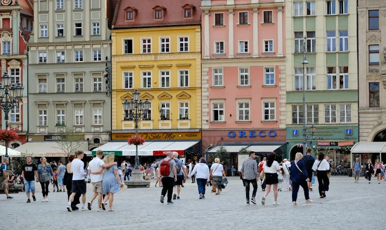 Onder Eén Dak: Hoe Mijn Schoonmoeder Mijn Leven Op Zijn Kop Zette