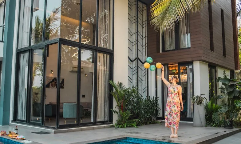 “Sanne, ik kom bij je wonen.” – Een vader keert terug in mijn leven