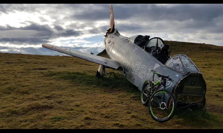 Sleutels van Stilte: Hoe ik mijn thuis verloor in mijn eigen huis