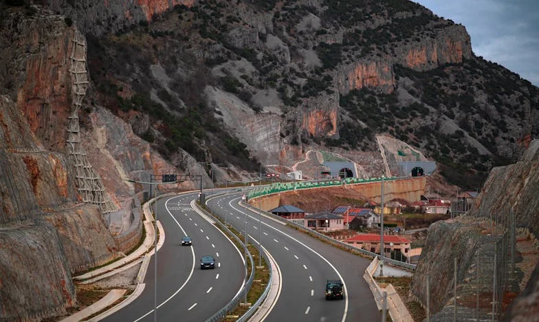 Toen Mijn Schoondochter In Mijn Huis Kwam: Een Verhaal Over Strengheid, Misverstanden en Onverwachte Dankbaarheid