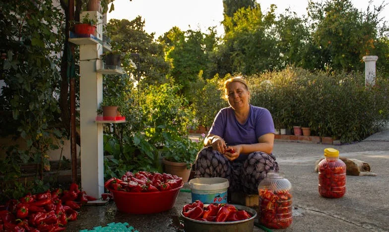 Wanneer je via de buurvrouw hoort dat je zoon gaat trouwen: Het verhaal van Marieke en het zwijgen in de familie