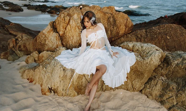 “Wil je een kind? Dan moet je eerst uit mijn huis vertrekken”: Hoe mijn schoonmoeder bijna mijn huwelijk verwoestte