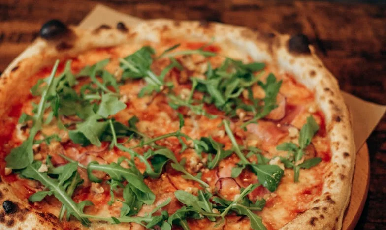 Op het kruispunt van het hart: Joris' strijd tussen trouw en verleiding