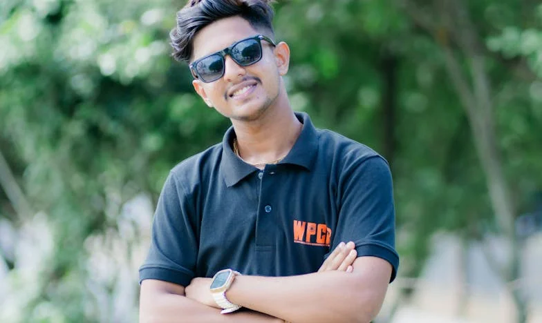 „Breng de kleinkinderen mee, maar vergeet je portemonnee niet” – De pijnlijke waarheid van familiebezoek in de schaduw van ouderdom