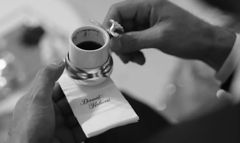 Stilte tussen ons: Het verhaal van een moeder uit Utrecht