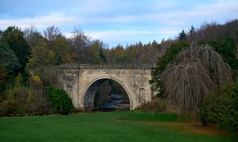 Zeventig jaar: Een huis vol mensen, maar toch alleen