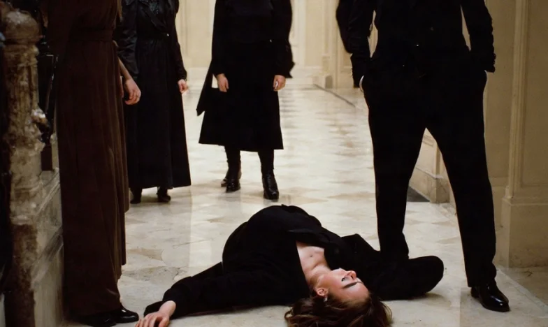 De Verborgen Dochter van het Imperium: Mijn Leven Tussen Verraad en Wraak