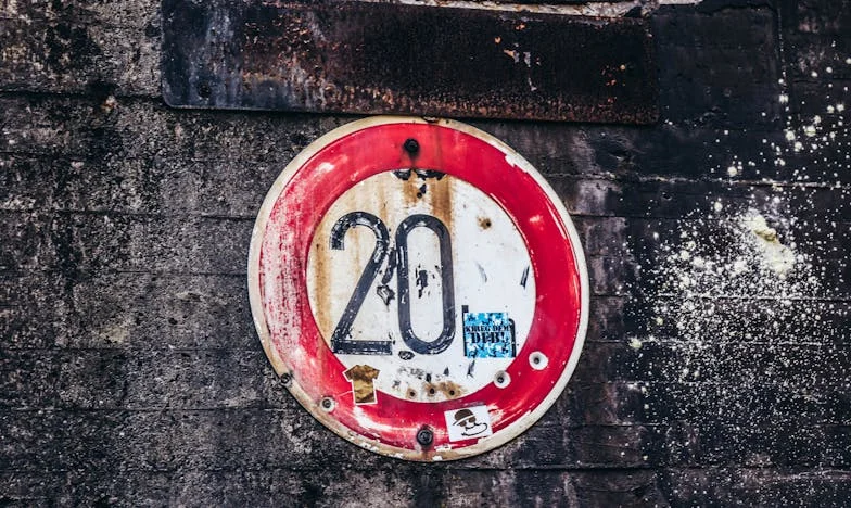 “Dit is je kleinzoon, hij is al zes”: Een onbekende vrouw houdt me aan op straat en mijn zoon ontkent alles