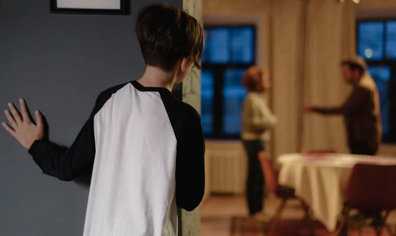 Goede bedoelingen, diepe wonden: Het verhaal van een moeder en dochter