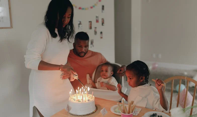 “Mam, het is hier vies!” – Het verhaal van Linda, die haar thuis verloor zonder ooit te verhuizen