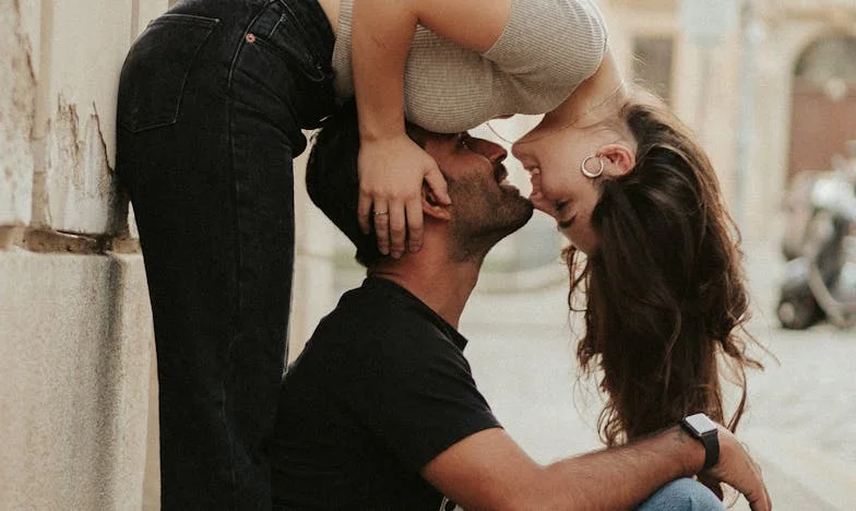 Mijn moeder sleepte me voor de rechter om alimentatie – een brief die mijn leven verscheurde