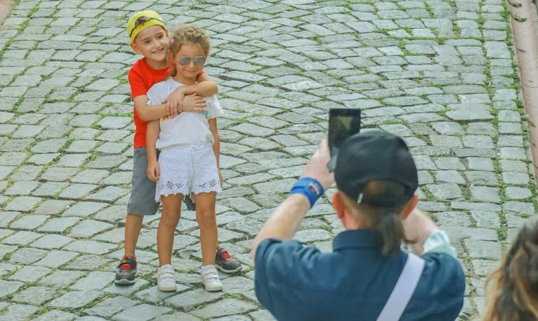 De Kat en de Stilte: Een Wonder in de Nacht