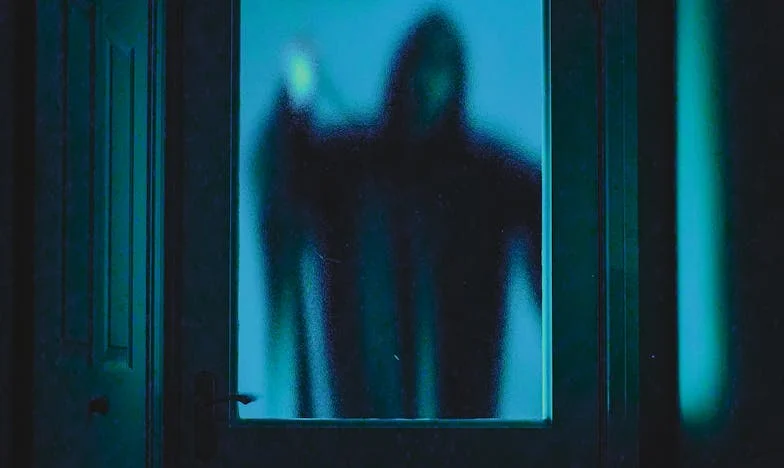 ‘Ik kon het niet langer volhouden’: Hoe mijn man op een dag thuiskwam met vreemde kinderen en mijn leven op z’n kop zette