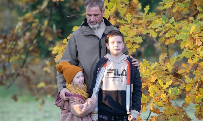 “Pap, geef het huis op – je hebt je tijd gehad.” Na die woorden sloeg mijn dochter de deur dicht…