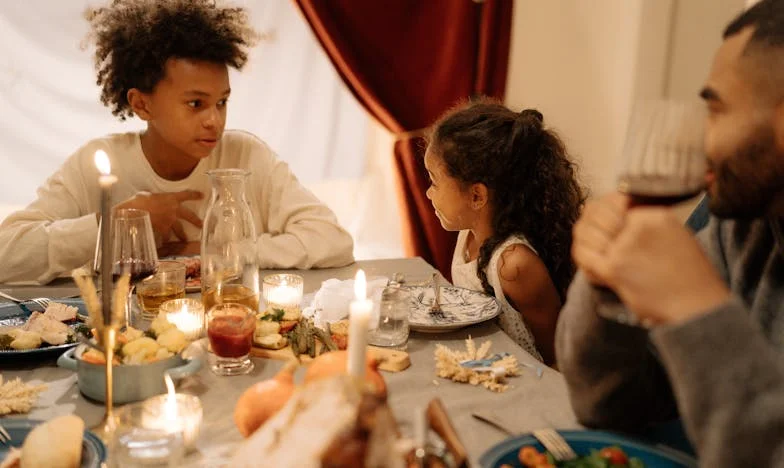 De Avond Dat Alles Veranderde: Een Familiegeheim Aan Tafel